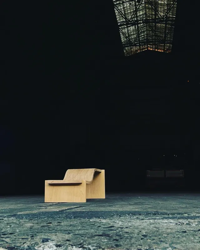 Curvey bench